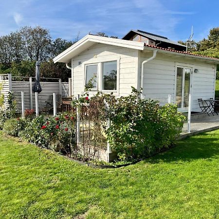 Gaesthus Vid Hav Och Strand Asa  Exterior photo